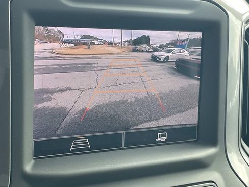 Used 2024 Chevrolet Silverado 2500 Custom w/ Custom Value Package image 19