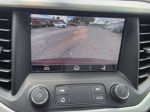 Used 2021 GMC Acadia SLT w/ Trailering Package FWD image 24