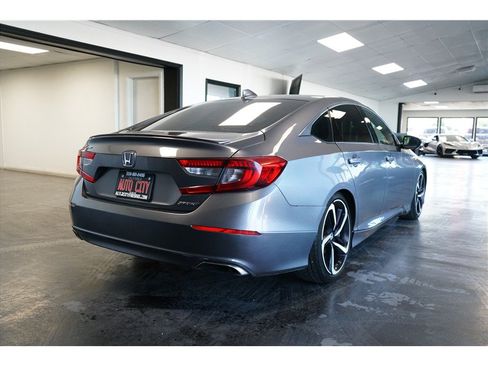 Used 2018 Honda Accord Sport image 7
