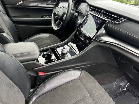 Used 2021 Jeep Grand Cherokee L Altitude image 17