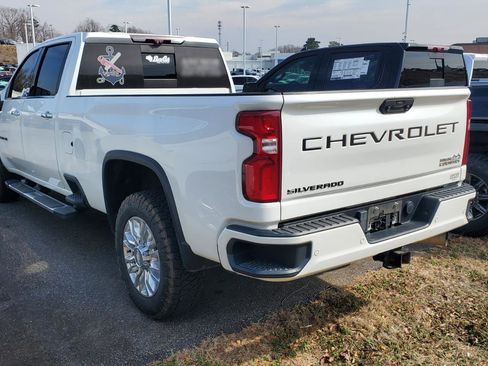 Used 2020 Chevrolet Silverado 3500 High Country w/ Z71 Off-Road Package image 8