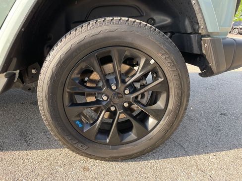 Used 2023 Jeep Wrangler Unlimited Sahara w/ Cold Weather Group image 19