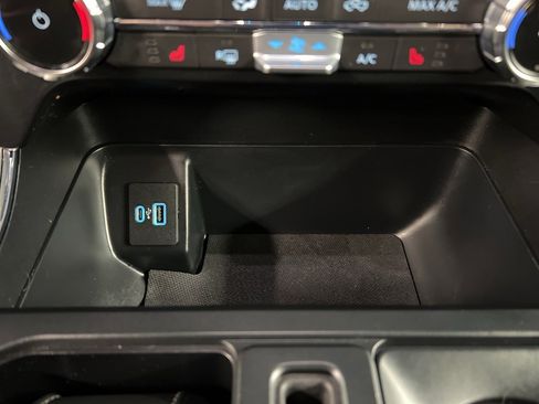 Certified 2022 Ford F150 XLT w/ Equipment Group 302A High image 15