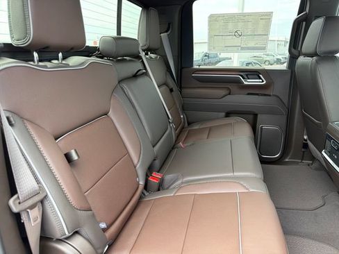 New 2026 GMC Sierra 2500 Denali w/ Denali Reserve Package AWD/4WD image 23