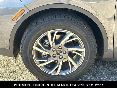 New 2026 Lincoln Corsair Premiere image 11