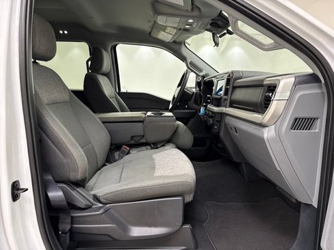 Used 2025 Ford F250 XLT w/ FX4 Off-Road Package AWD/4WD image 31
