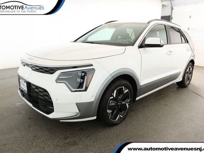 Used 2025 Kia Niro Wave w/ Wave Preserve Package