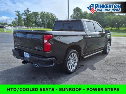 Used 2022 Chevrolet Silverado 1500 High Country w/ Technology Package image 3