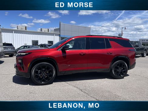 Used 2025 Chevrolet Traverse RS w/ LPO, Floor Liner Package AWD/4WD image 10