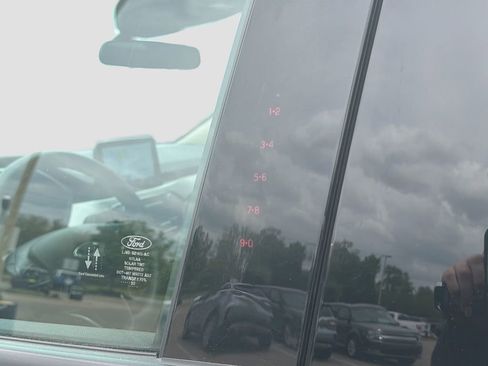 Used 2020 Ford Escape SEL AWD/4WD image 32