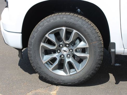 New 2026 Chevrolet Silverado 1500 RST w/ Convenience Package II AWD/4WD image 19