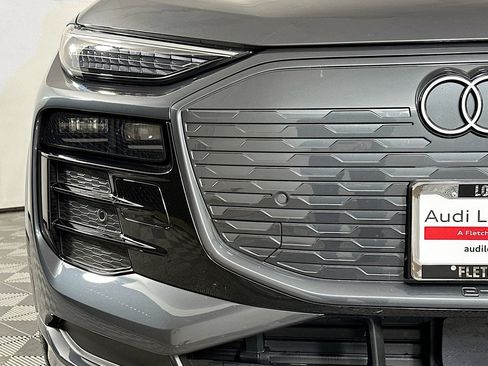 Used 2025 Audi Q6 e-tron Premium Plus w/ Premium Plus image 16