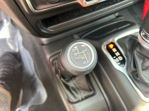 New 2025 Jeep Gladiator Sport image 23