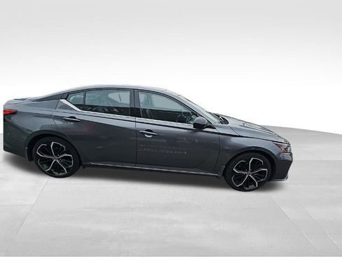Used 2024 Nissan Altima 2.5 SR image 5