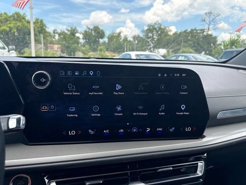 Used 2026 Chevrolet Traverse LT w/ Driver Confidence Package FWD image 17