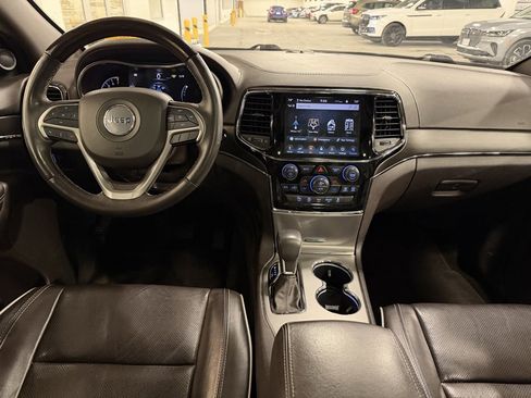Used 2019 Jeep Grand Cherokee Overland image 21
