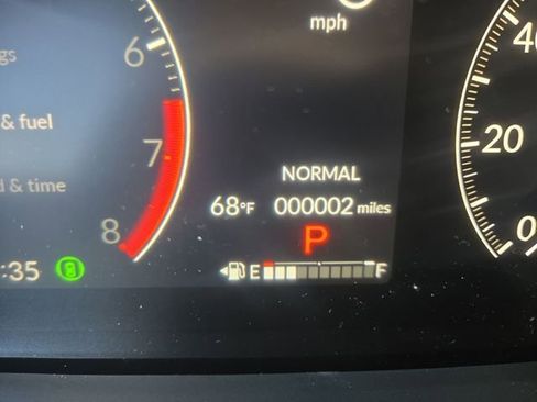 New 2025 Honda Pilot Touring image 16