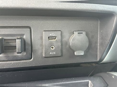 Used 2018 Nissan Titan PRO-4X w/ Pro-4x Utility Package image 27