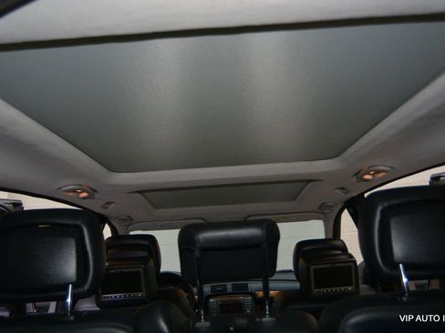 Used 2009 Mercedes-Benz R 320 BlueTEC 4MATIC image 23