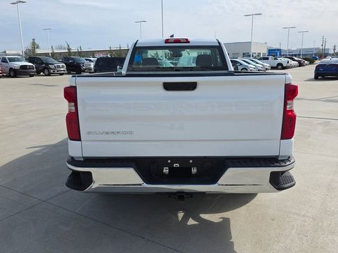Used 2025 Chevrolet Silverado 1500 W/T image 4