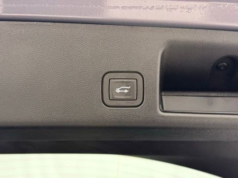 New 2026 Chevrolet Equinox EV LT image 5