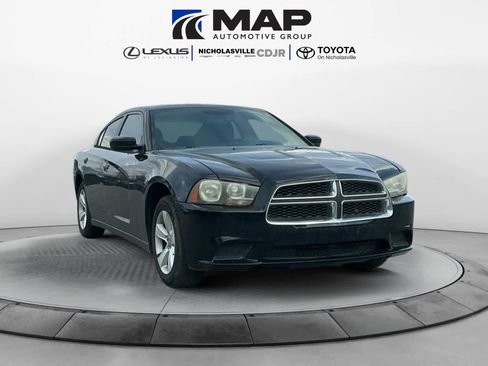 Used 2014 Dodge Charger SE image 7