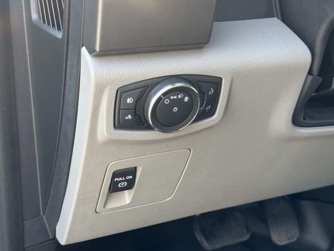 Used 2017 Ford F150 XLT RWD image 24