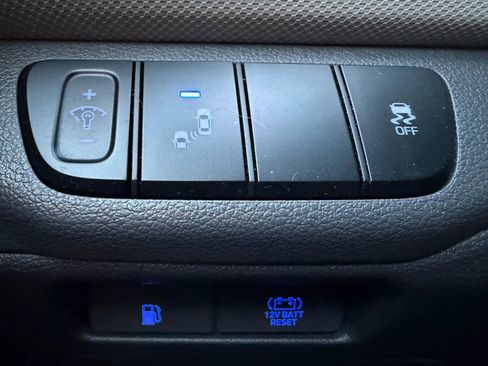 Used 2017 Hyundai Ioniq SEL image 23