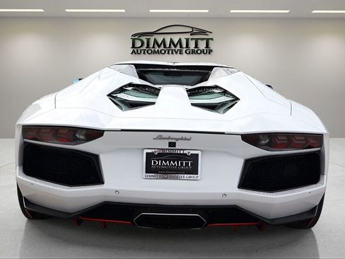 Used 2013 Lamborghini Aventador LP 700-4 image 4