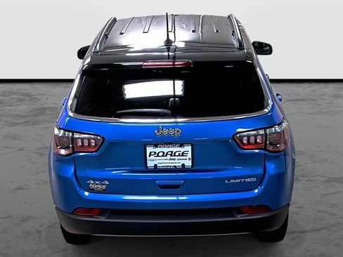 Used 2024 Jeep Compass Limited image 3