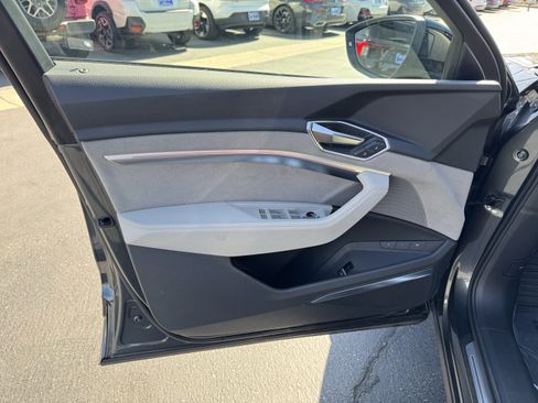 Used 2024 Audi Q8 e-tron Prestige w/ Prestige Package image 13