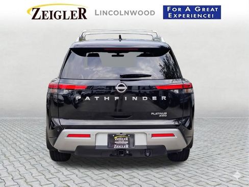Used 2024 Nissan Pathfinder Platinum AWD/4WD image 9