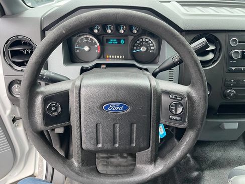 Used 2016 Ford F250 XL w/ Power Equipment Group image 35
