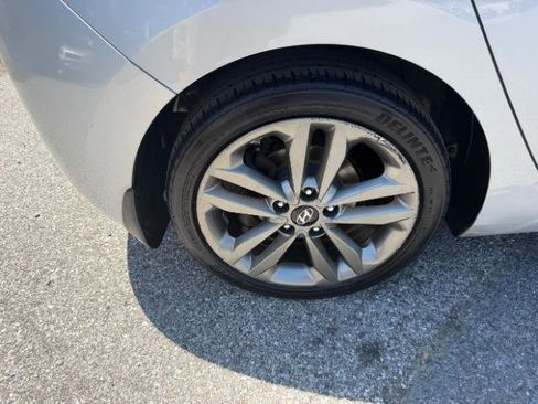 Used 2016 Hyundai Elantra GT w/ Option Group 02 FWD image 13