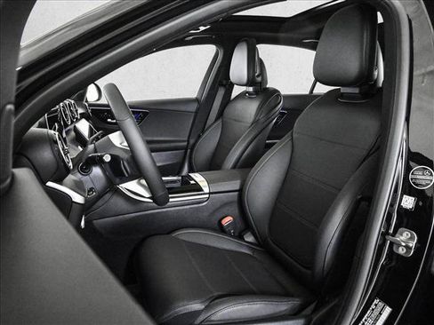 Certified 2026 Mercedes-Benz C 300 4MATIC Sedan image 18