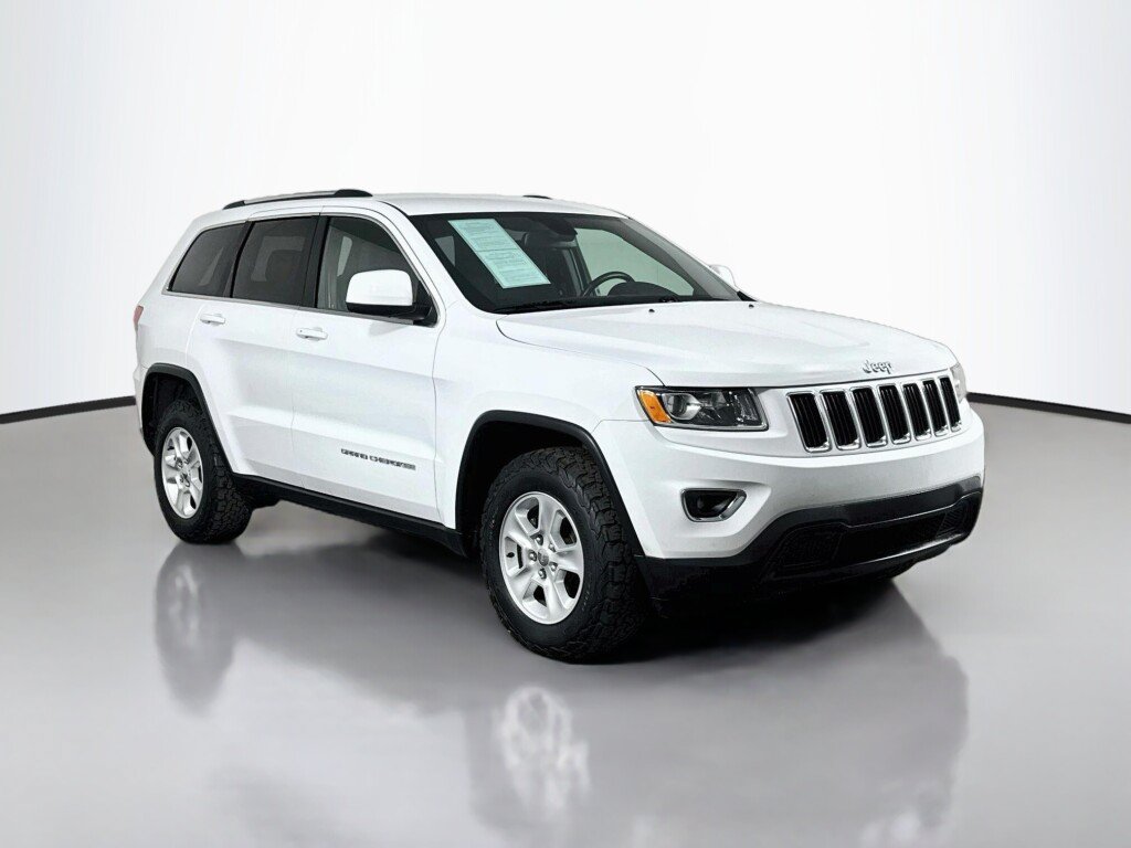 Used 2016 Jeep Grand Cherokee Laredo w/ Quick Order Package 23E AWD/4WD image 7