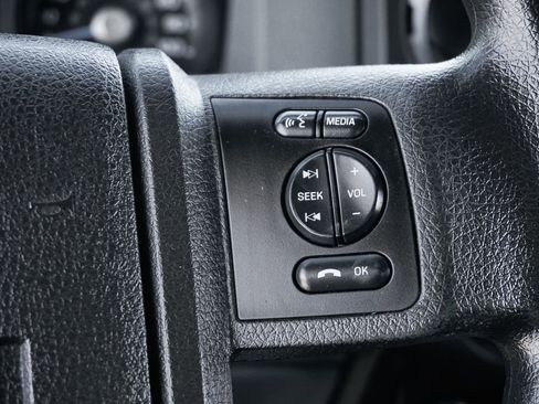 Used 2016 Ford F650 2WD Regular Cab Super Duty image 37