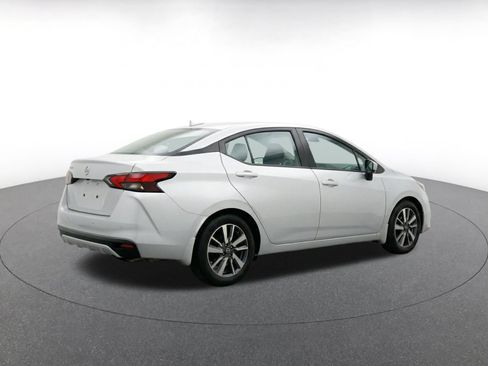 Used 2025 Nissan Versa SV FWD image 11