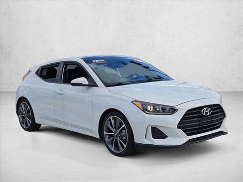 Used 2019 Hyundai Veloster 2.0 Premium image 3