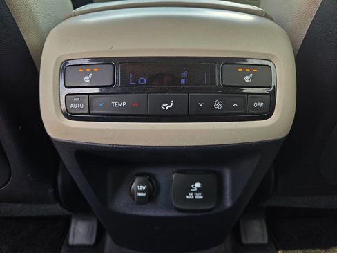 Used 2022 Hyundai Palisade SEL w/ 8P Bench Seat Package image 24