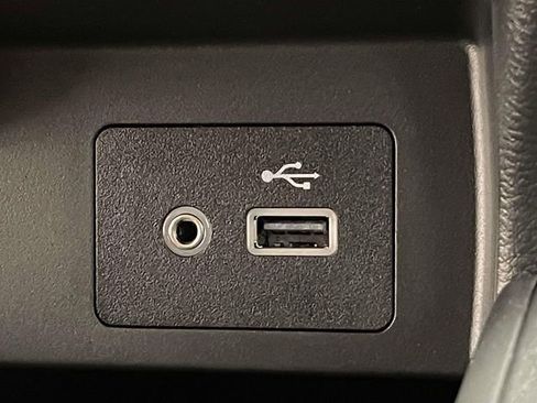 New 2025 Nissan Versa SV w/ Trunk Package image 20