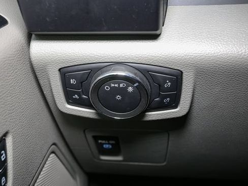 Used 2017 Ford F150 XL w/ Equipment Group 101A Mid AWD/4WD image 30