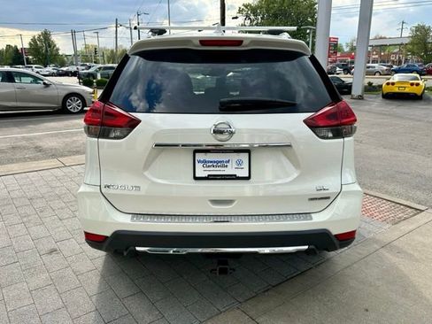 Used 2018 Nissan Rogue SL FWD image 6