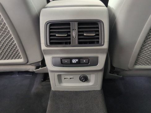 Certified 2025 Audi Q5 2.0T Premium Plus w/ Premium Plus Package image 21