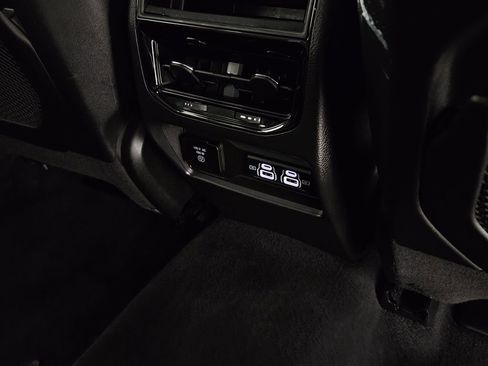 Used 2023 Jeep Grand Cherokee Altitude image 27