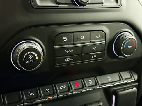 New 2026 Chevrolet Silverado 1500 Custom Trail Boss AWD/4WD image 16