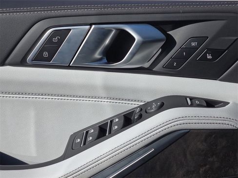 Used 2025 BMW X5 xDrive40i image 31