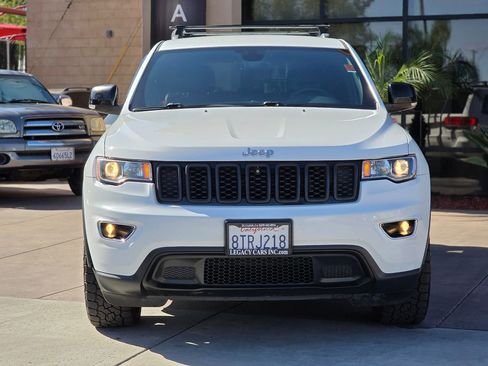 Used 2017 Jeep Grand Cherokee Limited w/ Trailer Tow Group IV image 6