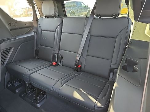 Used 2025 GMC Yukon Denali w/ Sun & Power Step Package image 17