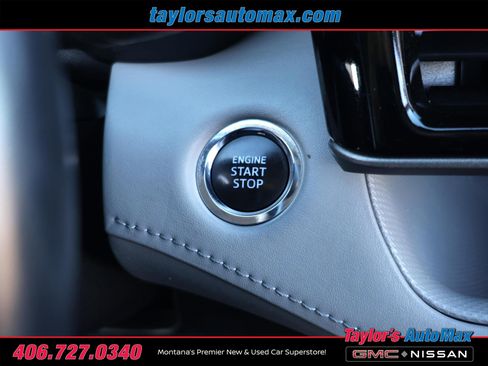 Used 2022 Toyota Highlander LE image 24